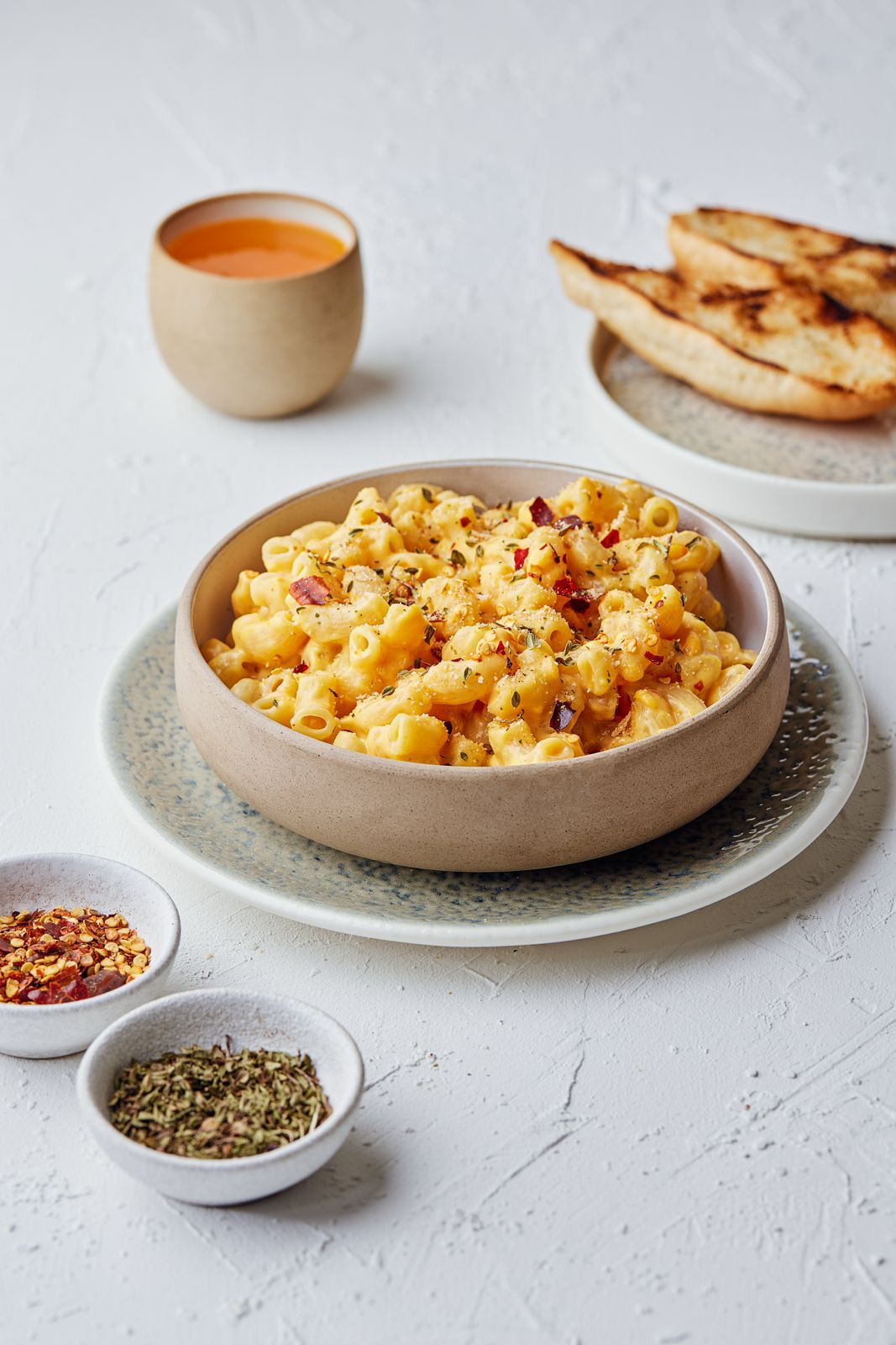 3 CHEESE MAC & CHEESE W/GRILLED CHICKEN